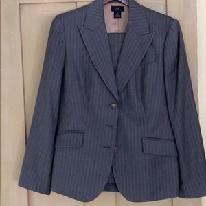 Brooks Brothers size 10 suit